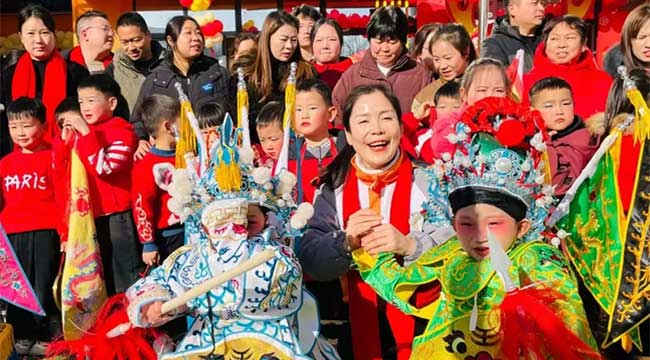 DNA動(dòng)了！娃們也“吼”起了老腔！